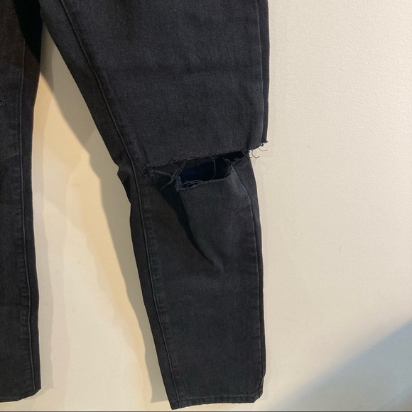 PRETTY LITTLE THING Sz 6 Washed Black Slashed  Knee Long Straight Leg Jeans - Picture 2 of 14